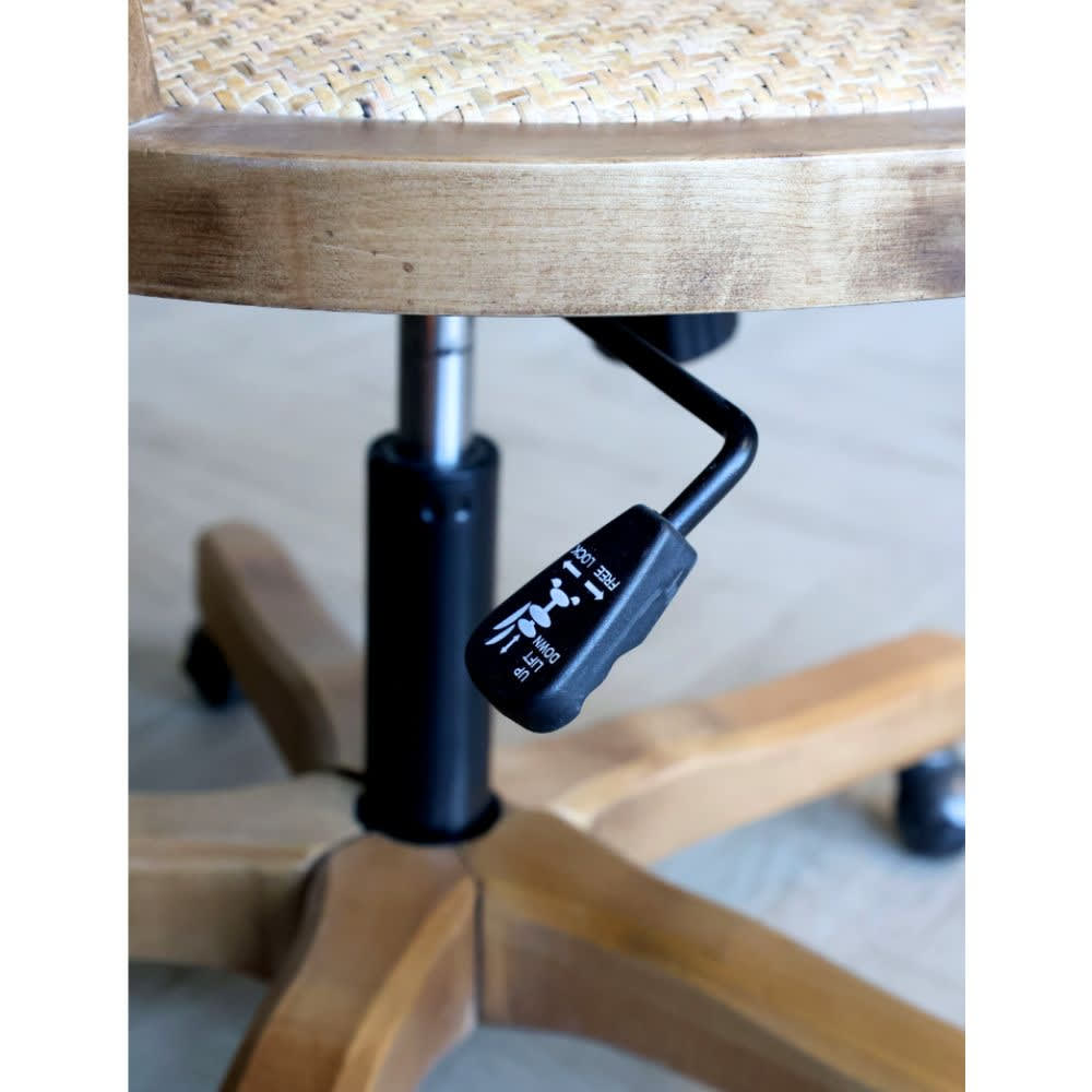 Chaise de bureau CHEMIN DE CAMPAGNE en bouleau et rotin avec roulettes — vue 7