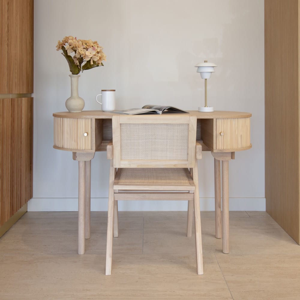 Fauteuil de bureau Hector en bois de pin naturel et cannage beige — vue 5