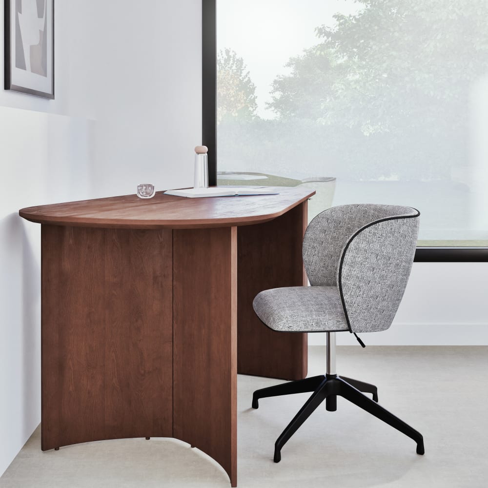 Chaise de bureau KATE grise chinée avec assise garnie et piètement en acier noir — vue 12