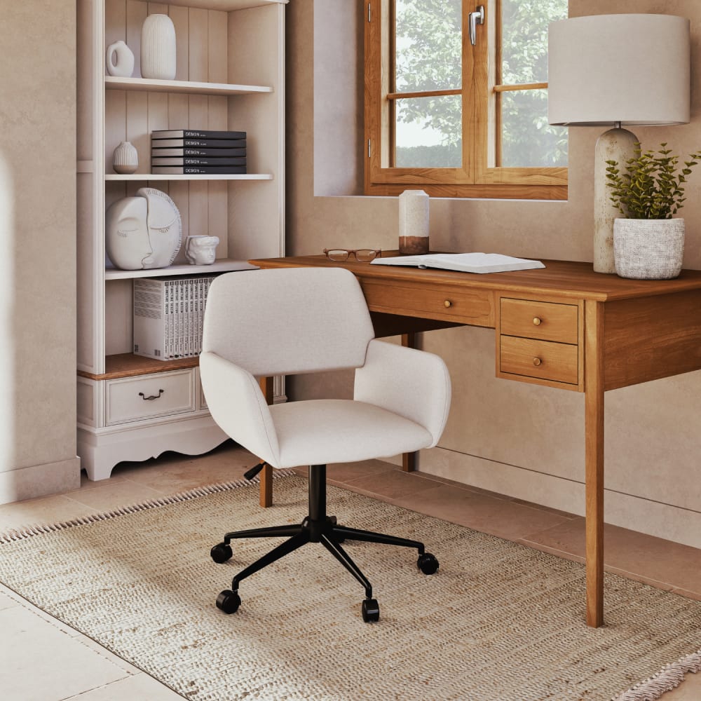 Chaise de bureau ROSS en tissu beige avec piètement noir et roulettes — vue 3