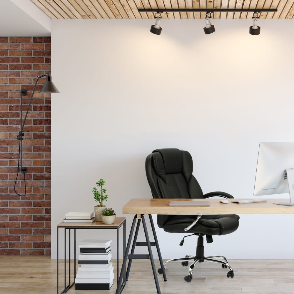 Fauteuil de bureau HOMN noir en similicuir avec accoudoirs chromés — vue 2