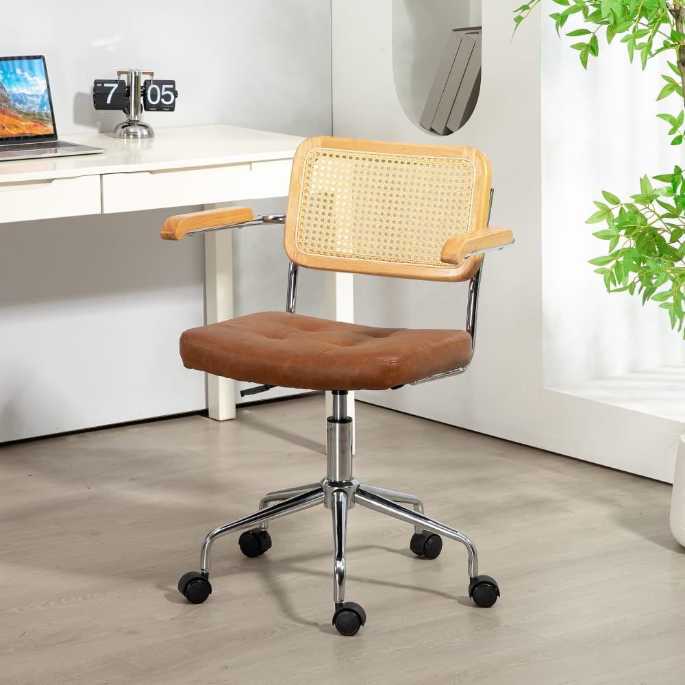 Fauteuil de bureau Homcom marron avec dossier en rotin PE et accoudoirs en bois — vue 3